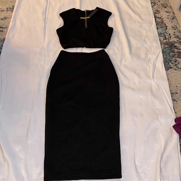 Black and Gold Skirt/Tank Set - Picture 1 of 4